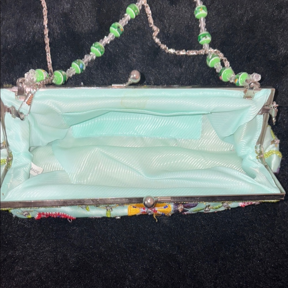 Embroidered Floral Women's Bag - Picture 4 of 6